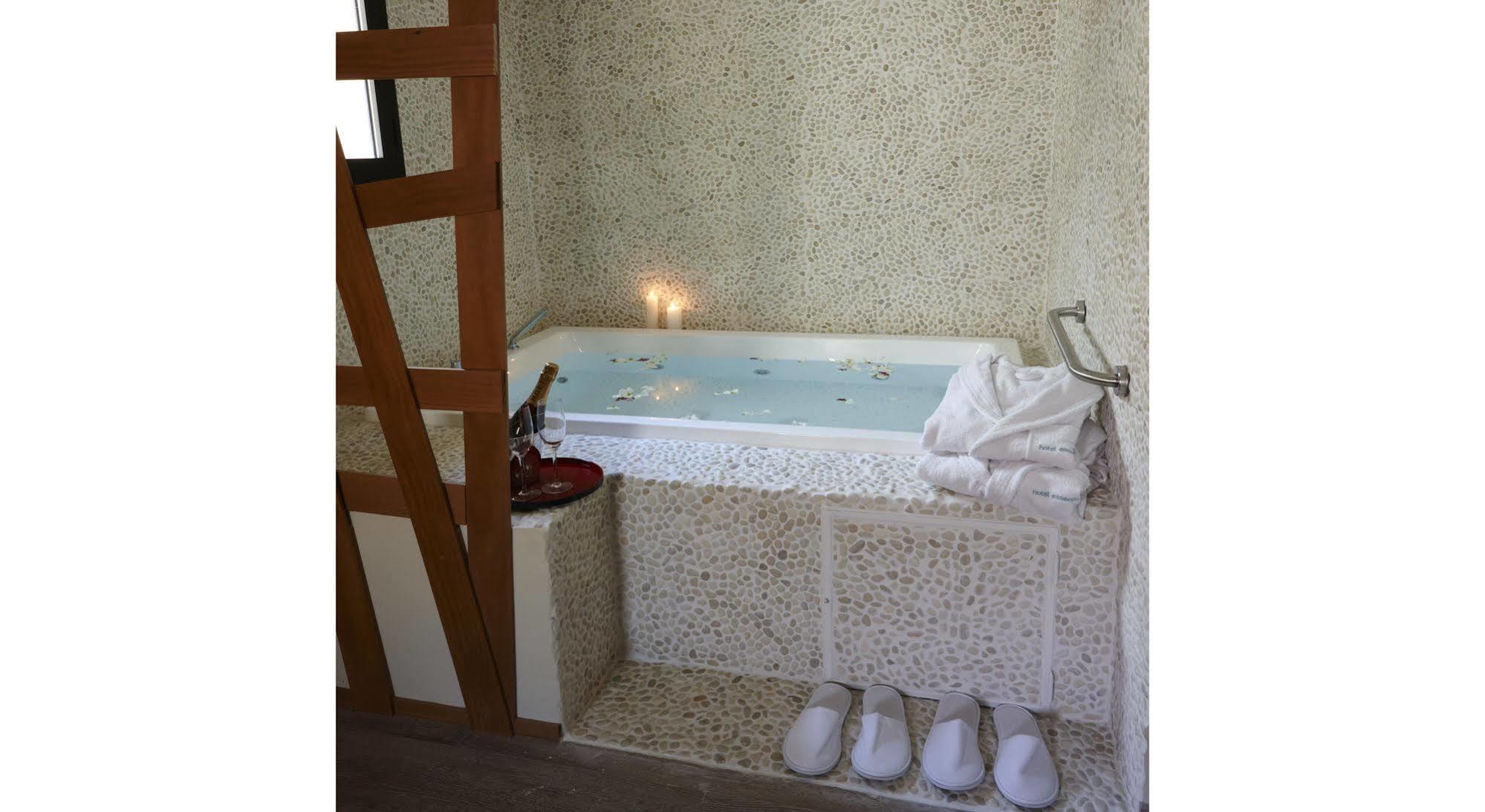 ארקנה Hotel Galeria Essentia מראה חיצוני תמונה